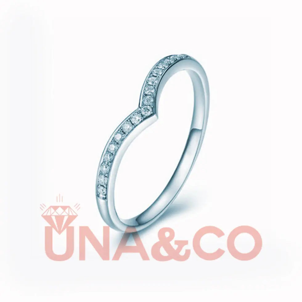 Single V-Shape Moissanite Ring UNA.CO