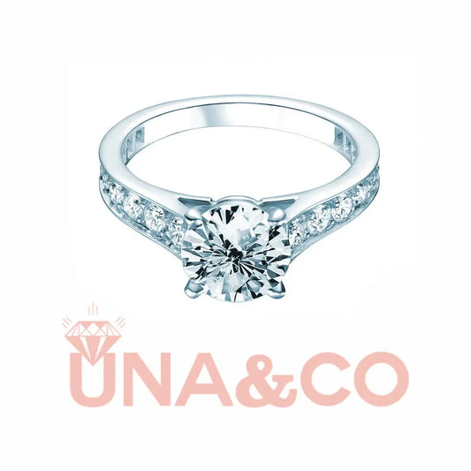 Shine Queen Four Prong Moissanite Ring UNA&CO