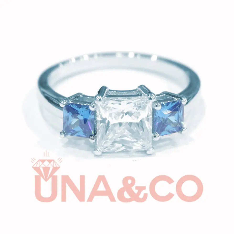 Princess Cut Three Stones L-Sapphire Ring UNA&CO