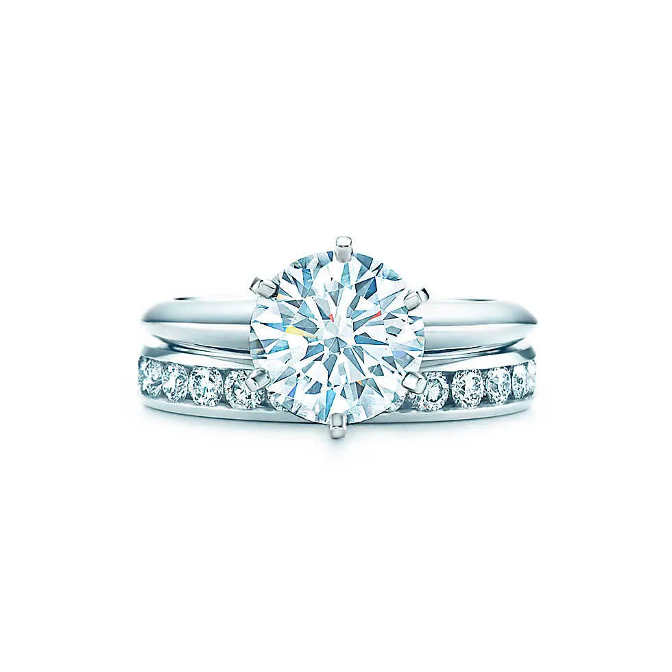 Classics for Hundreds of years, six prong solitaire ring UNA.CO
