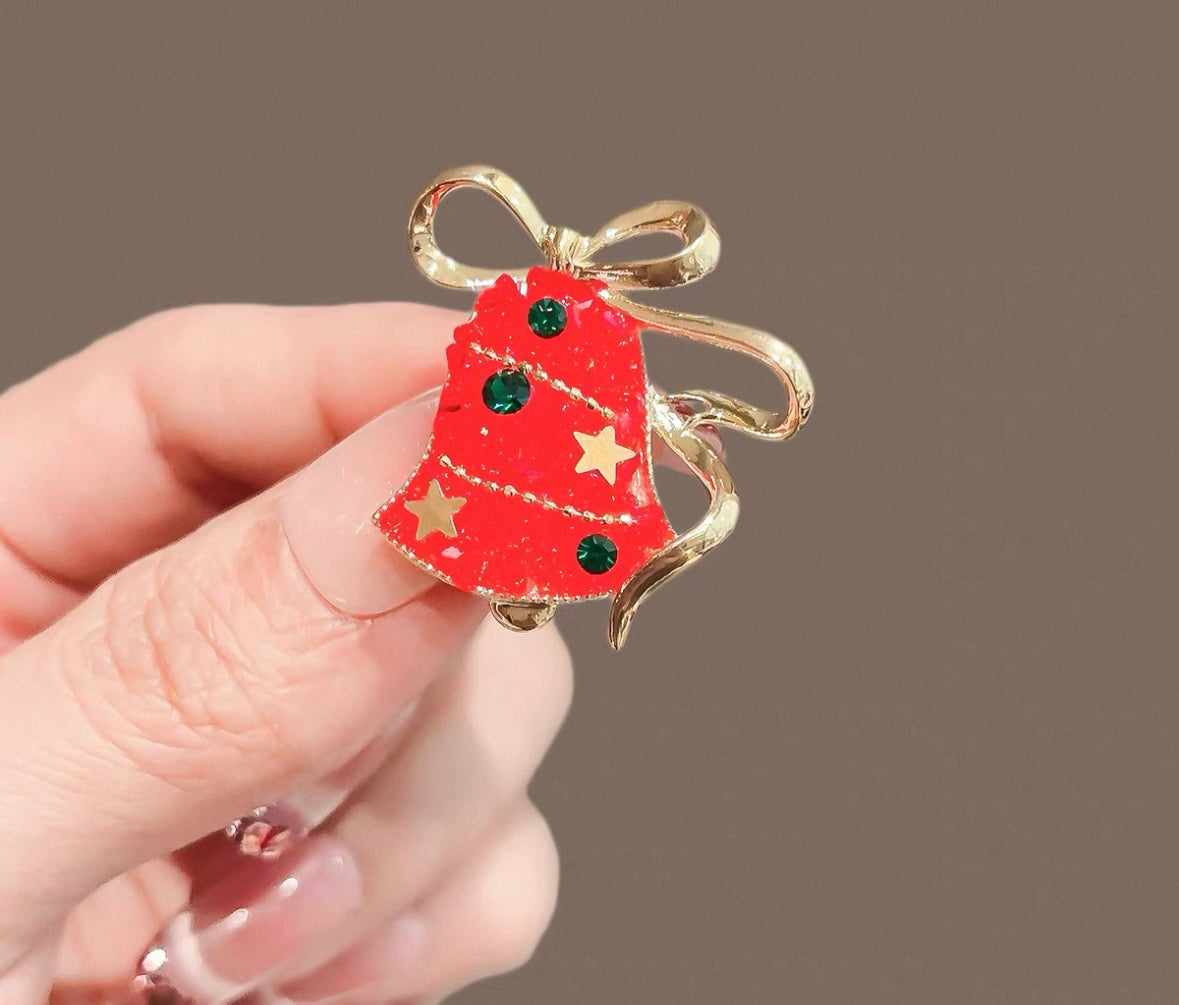 Luxury Crystal Christmas Tree Brooch